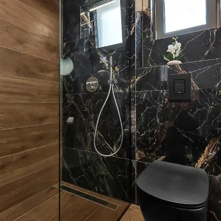 Lux Dolce - Private Hottub Apartmán