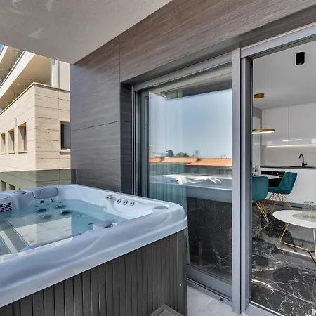 Lux Dolce - Private Hottub Apartmán